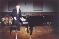 Il pianista Aldo Ciccolini nell'Aula Magna della Caserma Cernaia