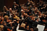 Michael Tilson Thomas dirige la San Francisco Symphony all' Auditorium Giovanni Agnelli