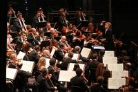 Orchestra e Coro del Maggio Musicale Fiorentino diretti da Roberto Abbado e Pietro Monti