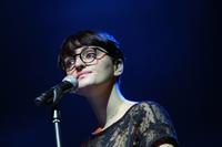 Arisa apre il concerto di Franco Battiato al Palaolimpico