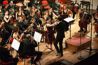 Etoiles - Giampaolo Pretto dirige l' Orchestra Filarmonica di Torino. Chloë Hanslip, violino