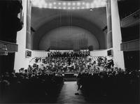 Orchestra Sinfonica e Coro di Torino della Rai diretta da Zoltan Pesko