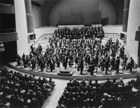 Orchestra Sinfonica e Coro di Torino della Rai diretta da Zoltan Pesko