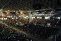 Il pubblico del Palaolimpico durante la Sinfonia n.9 di Beethoven eseguita dall' orchestra Südwestdeutsche Philharmonie Konstanz e il coro Bamberger Symphoniker