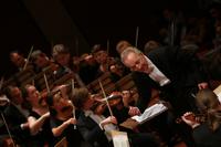 L' Orchestra Filarmonica di San Pietroburgo diretta dal maestro Yuri Temirkanov