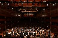 L' Orchestra Filarmonica di San Pietroburgo diretta dal maestro Yuri Temirkanov