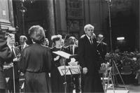 Frans Brüggen dirige l'Orchestra del Settecento e il Coro da camera Olandese nella Chiesa di San Filippo