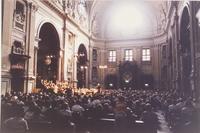 Frans Brüggen dirige l'Orchestra del Settecento e il Coro da camera Olandese nella Chiesa di San Filippo