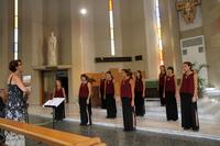 Coro giovanile femminile Mikron diretto da Paola De Faveri