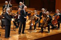 Orchestra della Toscana. Salvatore Accardo, direttore e violino