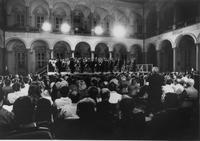 L'Orchestra e Coro dell'Accademia Corale ''Stefano Tempia'' diretta da Alberto Peyretti