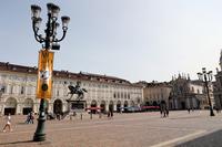 La città vestita dei colori di MITO - Piazza Castello