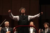 Semyon Bychkov dirige la Filarmonica della Scala al Palasport Olimpico