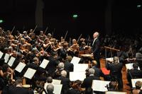 L' Orchestra Filarmonica di San Pietroburgo diretta dal maestro Yuri Temirkanov