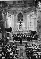 Sergio Balestracci dirige il Coro e Strumenti di Musica Antica di Padova durante l'ultima fra le "Otto Mattine vestite d'antico"