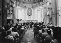 Sergio Balestracci e il Coro e Strumenti di Musica Antica di Padova durante l'ultima fra le "Otto Mattine vestite d'antico"