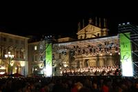 La Nona dei Ragazzi in piazza eseguita da l'Orchestra Giovanile Italiana e Coro Maghini