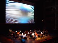 Philip Glass Ensemble all'Auditorium Giovanni Agnelli, Maya Beiser al violoncello