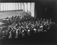 Mstislav Rostropovich dirige l'Orchestra e Coro del Teatro Kirov di Leningrado al Teatro Regio