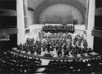 Orchestra Sinfonica e Coro di Torino della Rai diretta da Zoltan Pesko