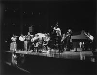 Il violinista Uto Ughi e la Kammerorchester des Bayerischen Rundfunks durante le prove al Teatro Toselli