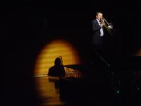 Il trombettista Alberto Mandarini durante l'esibizione di Paolo Conte all'Auditorium Giovanni Agnelli
