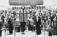 Sofija Gubajdulina e il direttore Jurij-Il'ic Nicolaevskij insieme alll' Orchestra Sinfonica di Torino della Rai e il Coro Nazionale Ungherese all'Auditorium Rai