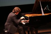 Il pianista Roman Lopatinsky