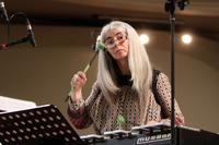 Suonare lo spazio - la percussionista Evelyn Glennie